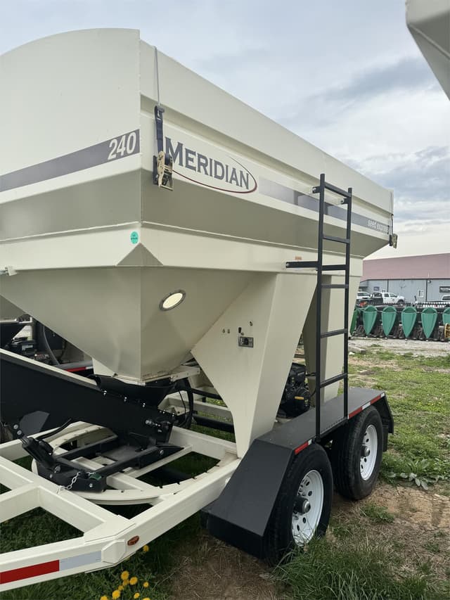 Image of Meridian 240 equipment image 2