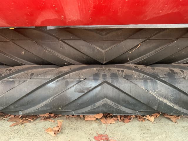 Image of New Holland 313 equipment image 4