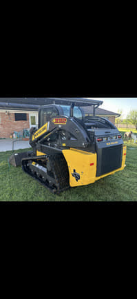 Image of New Holland C332 equipment image 3
