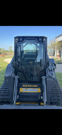 Image of New Holland C332 equipment image 4
