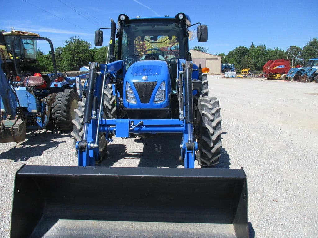 Image of New Holland Workmaster 65 Image 0