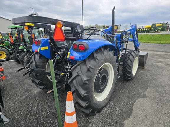 Image of New Holland Workmaster 75 equipment image 2