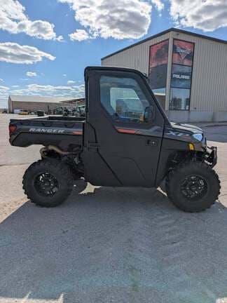 Image of Polaris Ranger XP 1000 equipment image 3