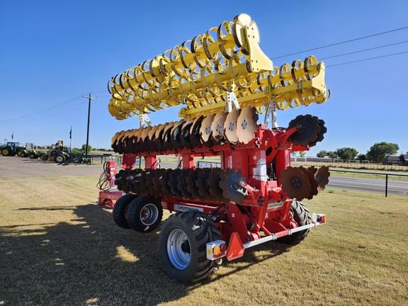 Image of Pottinger Terradisc 8001T equipment image 2