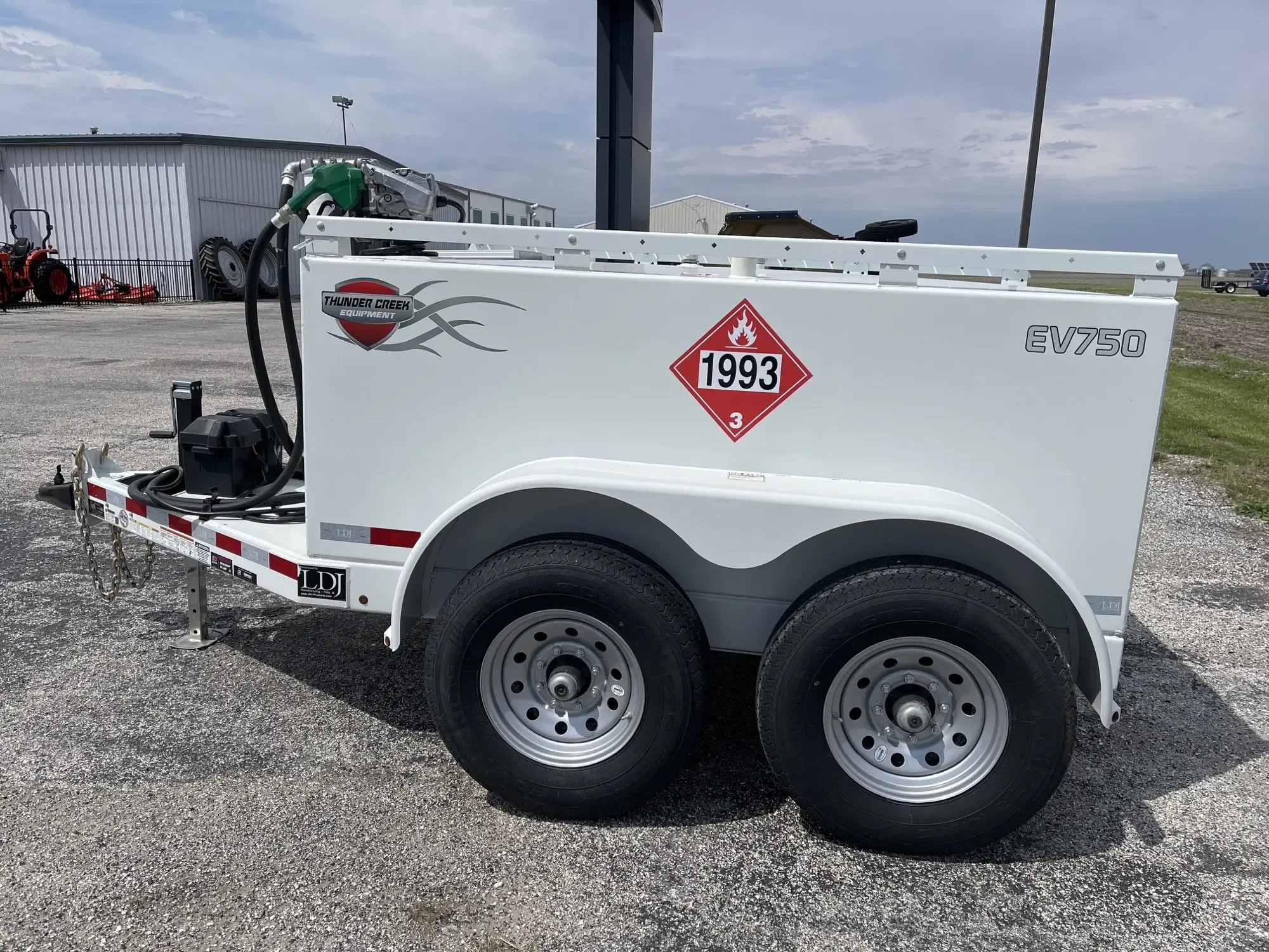 2024 Thunder Creek EV750 Equipment Image0