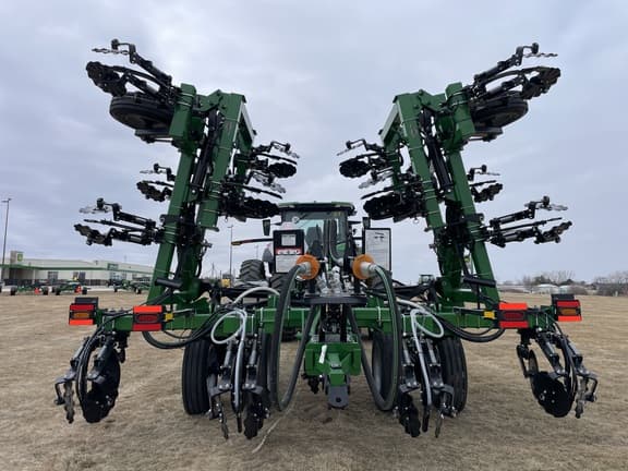 Image of Unverferth 2500 equipment image 3