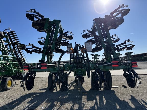 Image of Unverferth 2500 equipment image 3