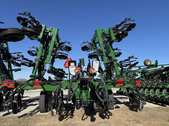 Image of Unverferth 2500 equipment image 4