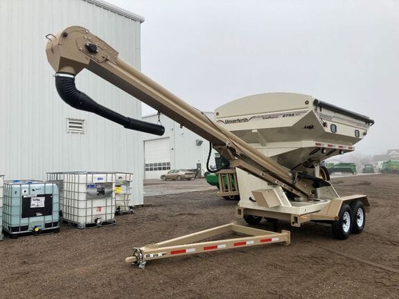 2024 Unverferth 2755XL Equipment Image0