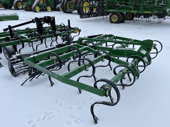 2024 Unverferth Perfecta Equipment Image0