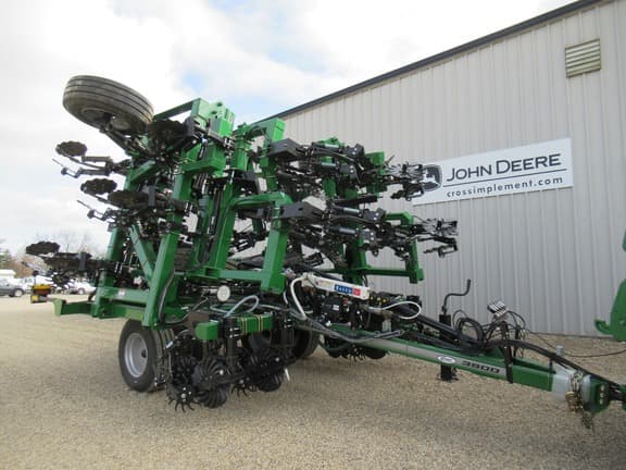 Image of Unverferth 3500 equipment image 2