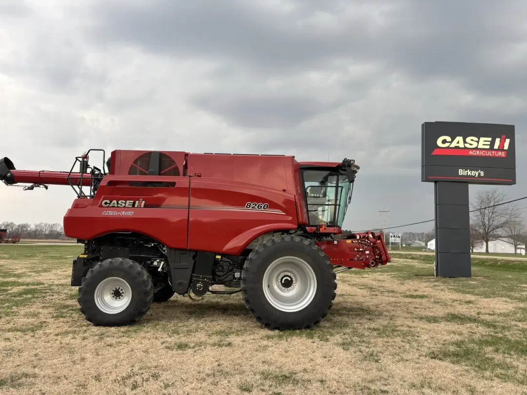 Image of Case IH 8260 Primary image
