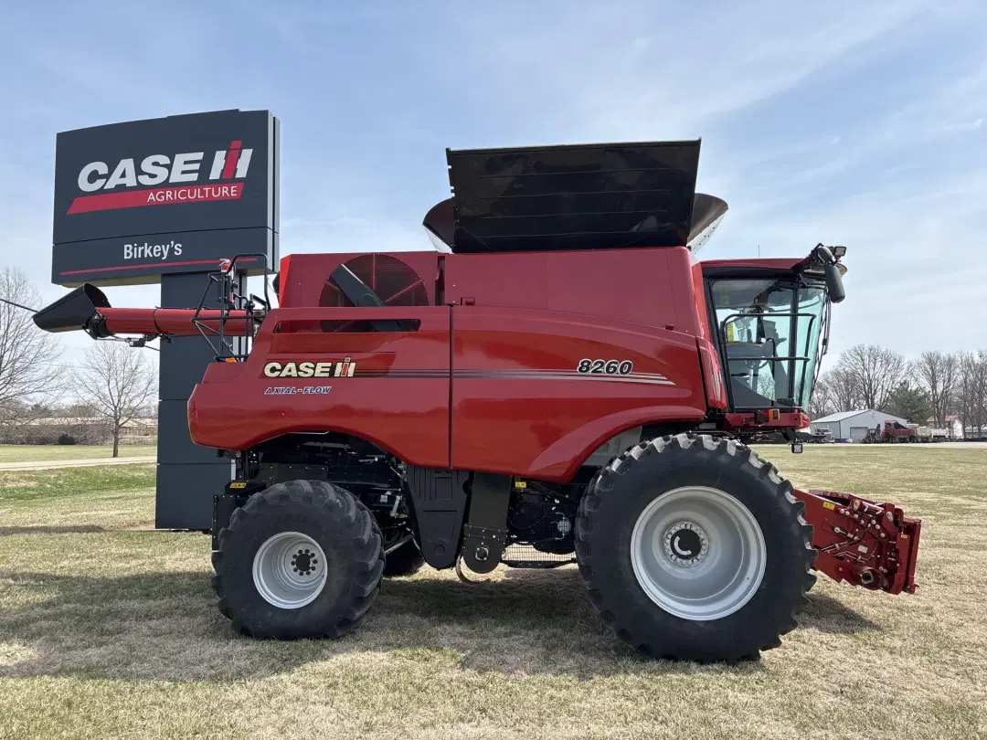 Image of Case IH 8260 Primary image
