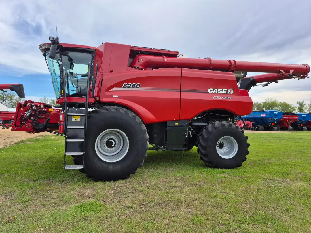 Image of Case IH 8260 Primary image