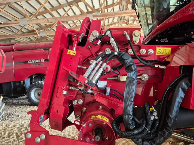 Image of Case IH 8260 equipment image 3