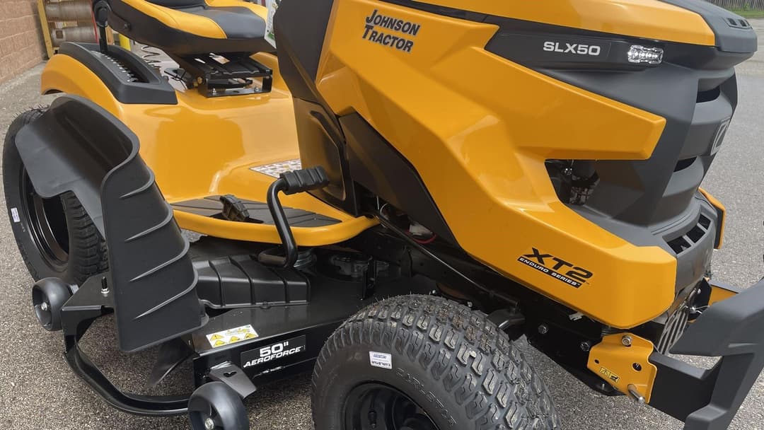 Image of Cub Cadet XT2 SLX50 Image 1