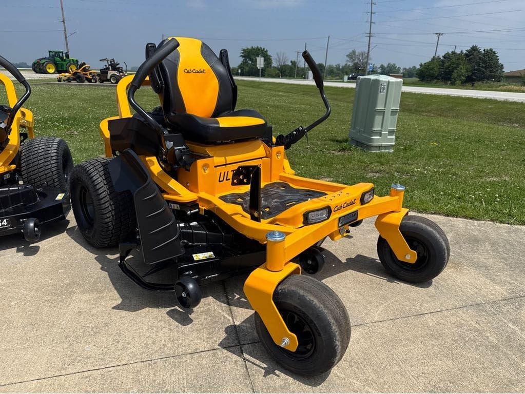 Main image Cub Cadet Ultima ZT2