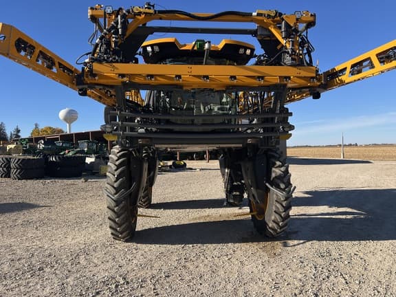 Image of Hagie STS12 equipment image 4