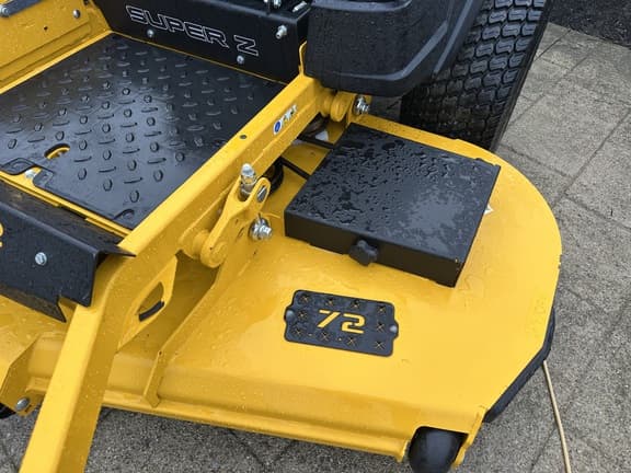 Image of Hustler Super Z equipment image 1