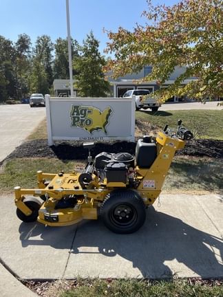 2025 Hustler Trimstar Equipment Image0