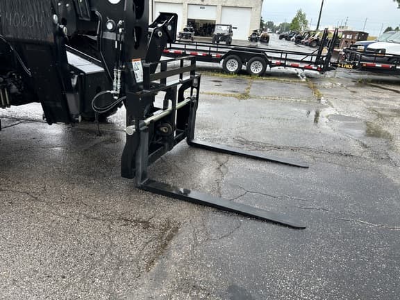 Image of JLG 1255 equipment image 4