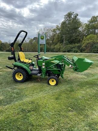2025 John Deere 1023E Equipment Image0