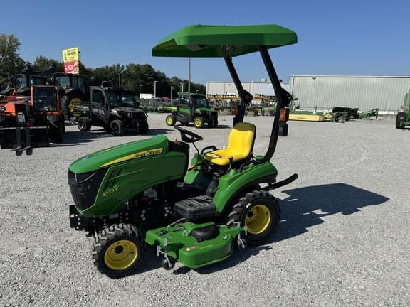 Image of John Deere 1023E equipment image 2