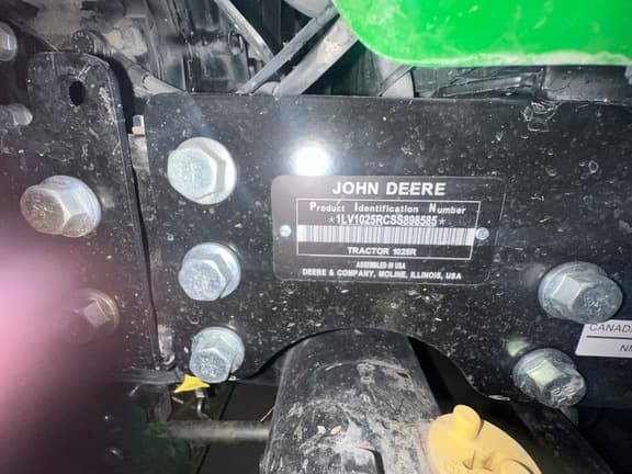 Image of John Deere 1025R equipment image 4