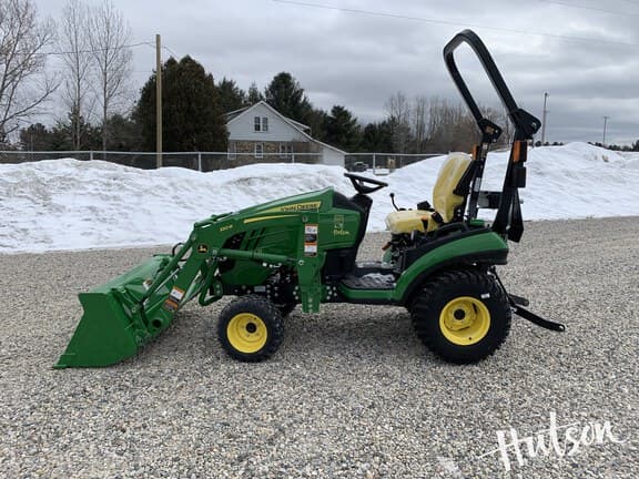 Image of John Deere 1025R equipment image 2