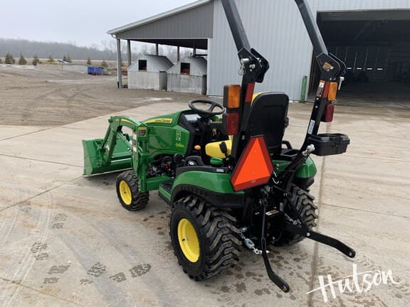 Image of John Deere 1025R equipment image 3