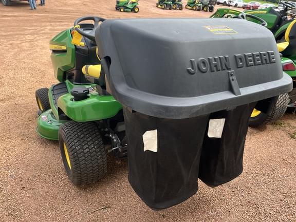 Image of John Deere 1025R equipment image 3