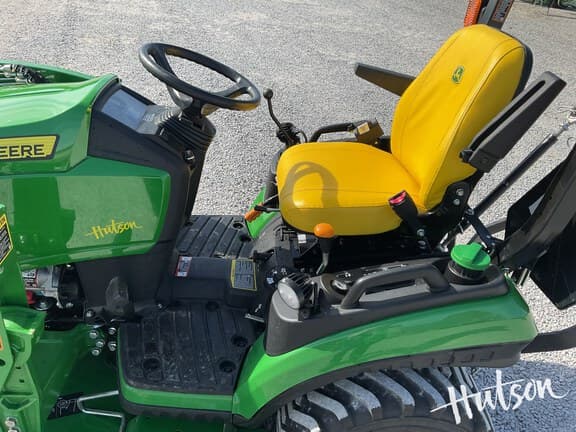Image of John Deere 1025R equipment image 4