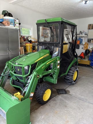 2025 John Deere 1025R Equipment Image0
