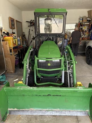 Image of John Deere 1025R equipment image 1