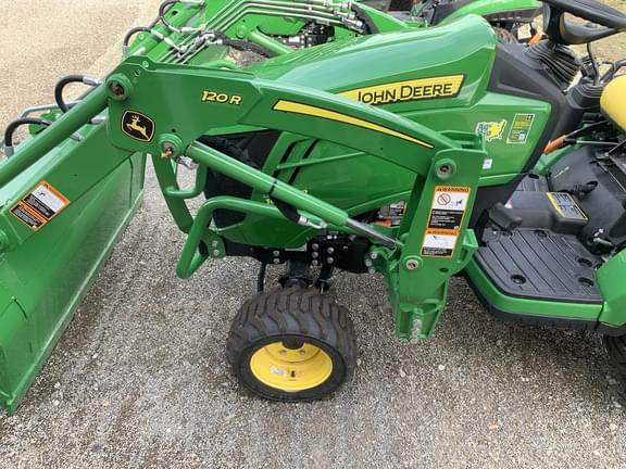 Image of John Deere 1025R equipment image 4