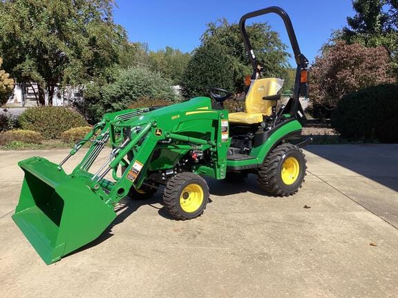 2025 John Deere 1025R Equipment Image0