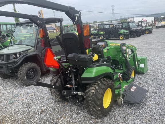 Image of John Deere 1025R equipment image 3
