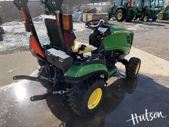 Image of John Deere 1025R equipment image 3