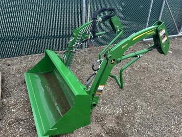 Main image John Deere 120R