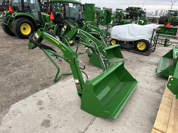 Image of John Deere 120R Primary image