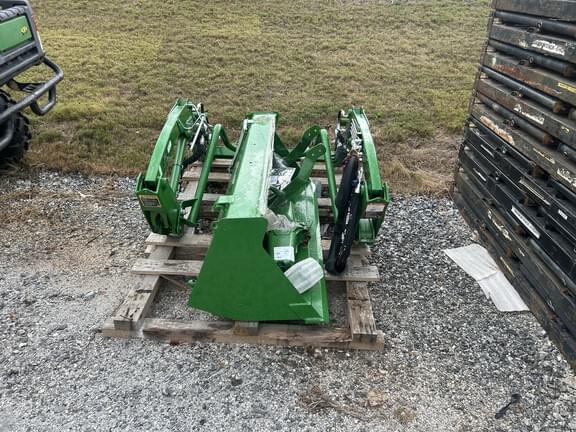 Image of John Deere 120R Image 1