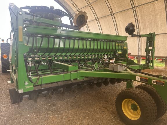 Image of John Deere 1590 equipment image 4