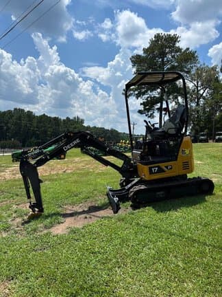 Image of John Deere 17P equipment image 2