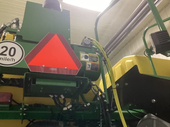 Image of John Deere 1775 equipment image 4