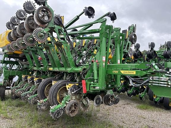 Image of John Deere 1795 Primary image
