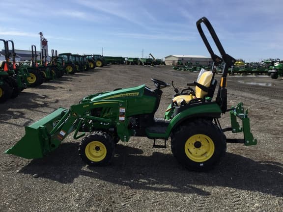 Image of John Deere 2025R equipment image 2