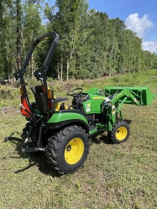 Image of John Deere 2025R equipment image 1