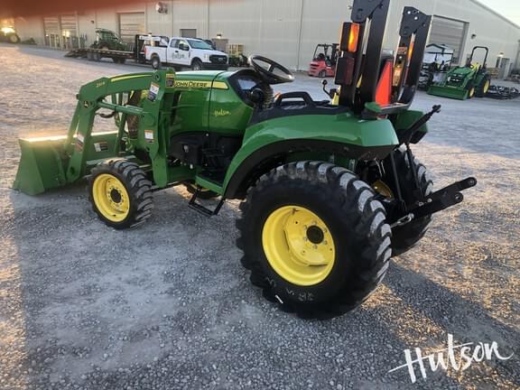 Image of John Deere 2032R equipment image 2