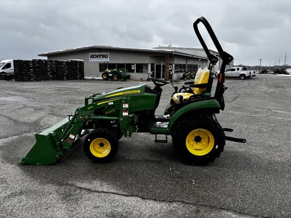Image of John Deere 2032R Primary image