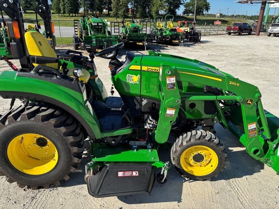 Image of John Deere 2038R equipment image 4